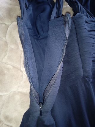 Vestido maxi largo de fiesta azul marino de Sfera