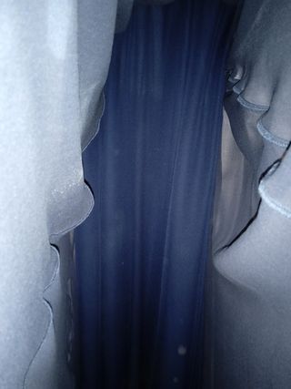 Vestido maxi largo de fiesta azul marino de Sfera