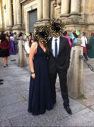 Vestido maxi largo de fiesta azul marino de Sfera