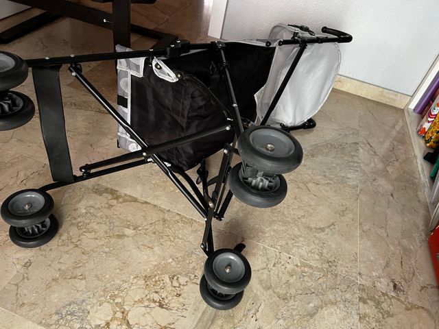 Carro paseo , colchón y columpio 