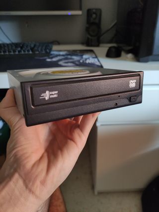 DISQUETERA TOTALMENTE NUEVA