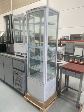 VITRINA PASTELERA VERTICAL - VARIAS MEDIDAS