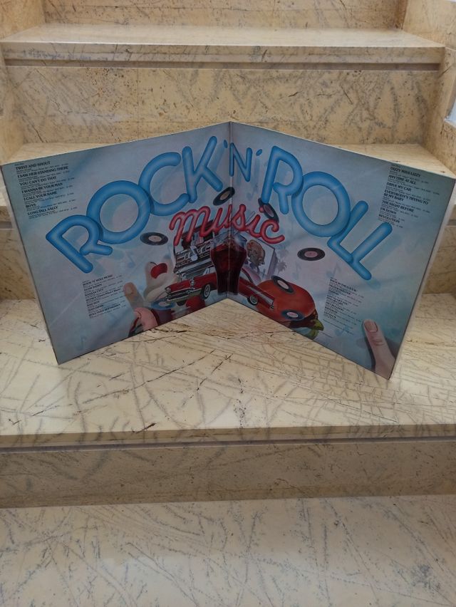 2 LPs 1976 The Beatles ROCK 'N' ROLL MUSIC