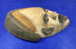 Antigua máscara africana Punu tallada madera 30 cm