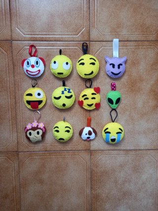 Emojis en fieltro