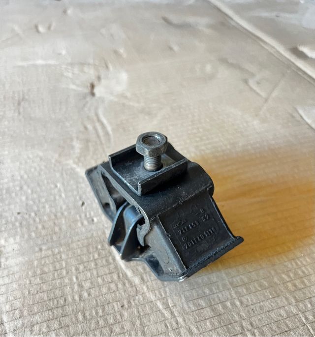 Taco transmision Mercedes 190 W201