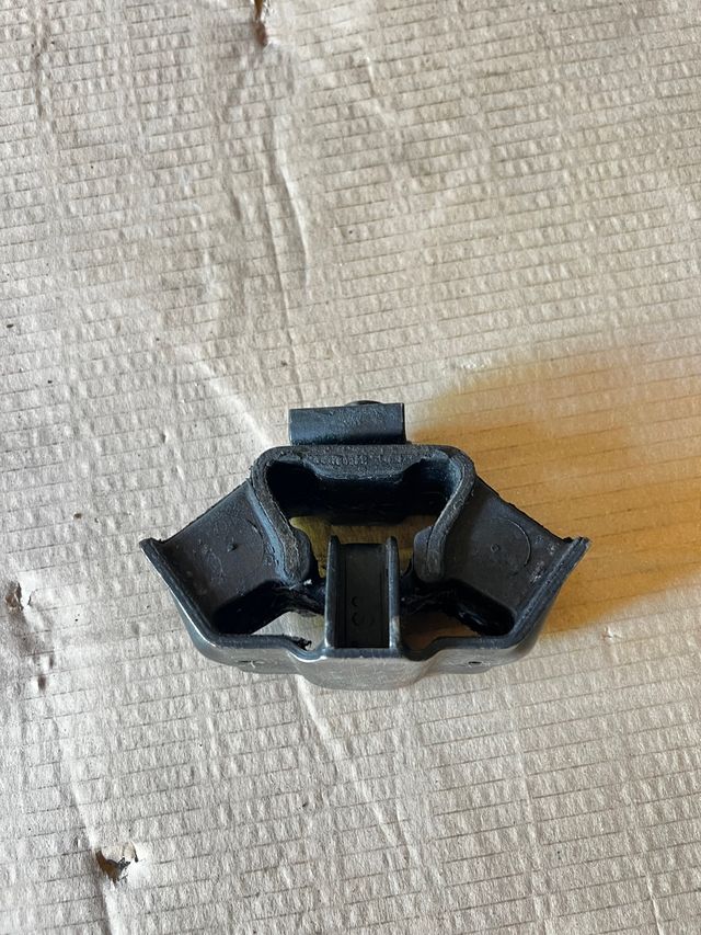 Taco transmision Mercedes 190 W201