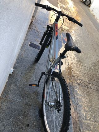 Bicicleta de montaña Btwin rockrider