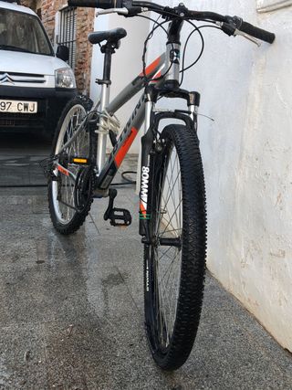 Bicicleta de montaña Btwin rockrider