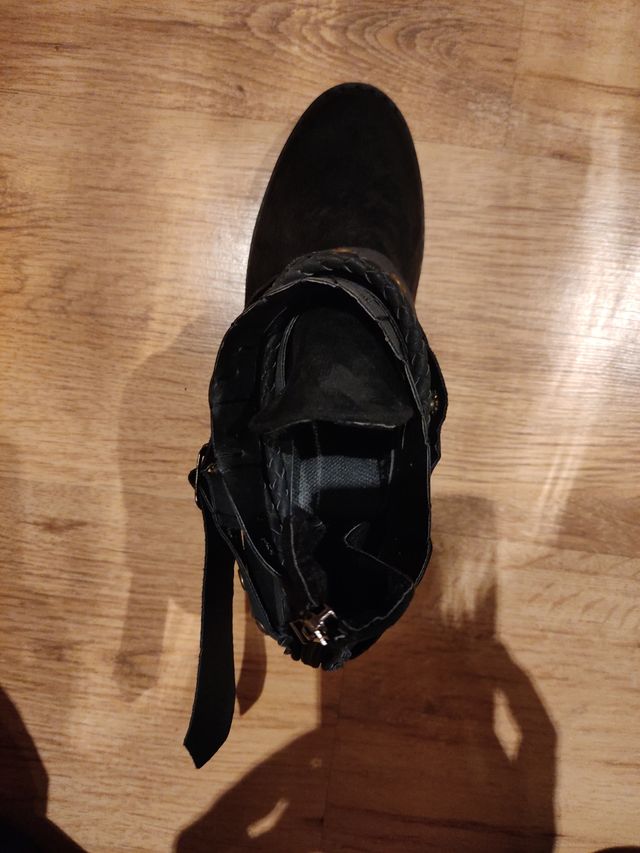 2 BOTINES NUEVOS! 38 marrones y negros