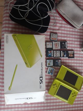 Giochi e componenti per Nintendo DS Lite