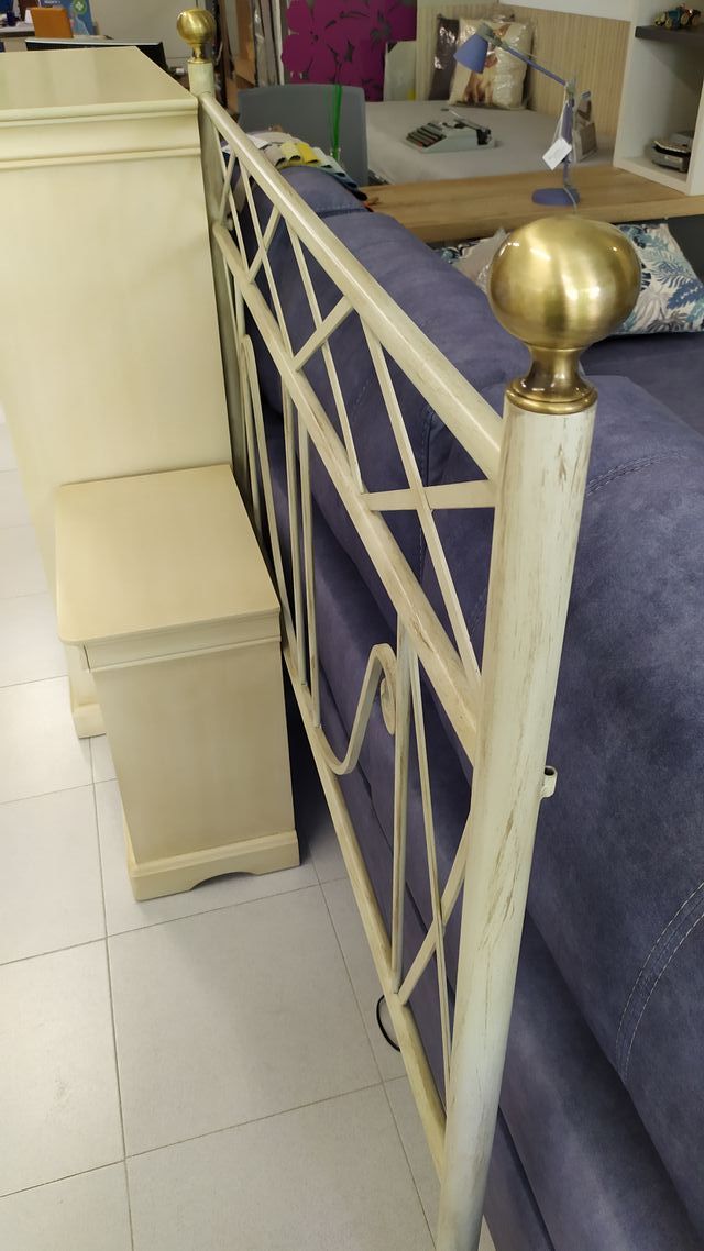 Cabecero de forja matrimonio (exposición)