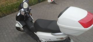 Moto eléctrica 125cc recién revisada (400€)