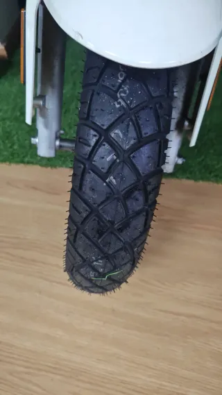 Moto eléctrica 125cc recién revisada (400€)