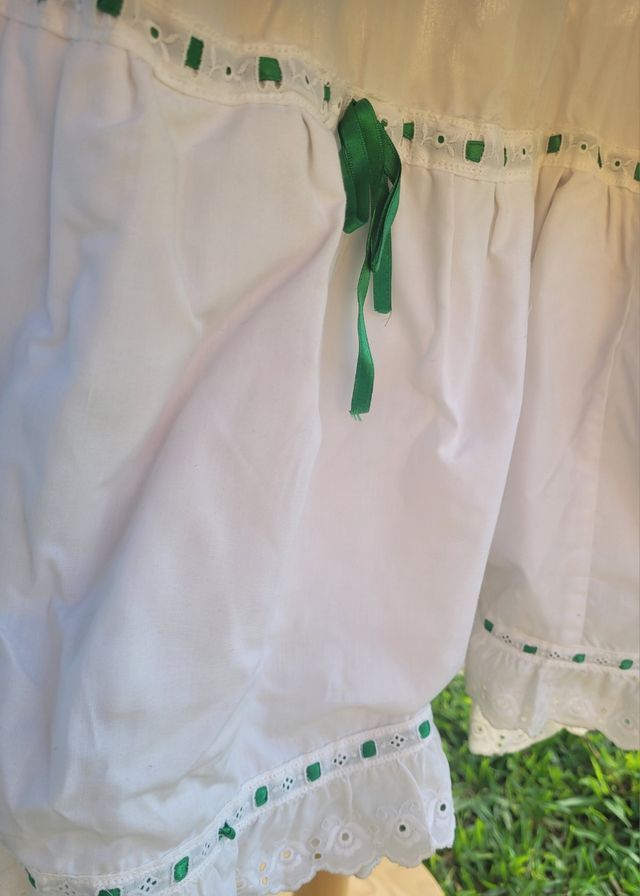 Enagua almidonada. Enagua para trajes regionales.