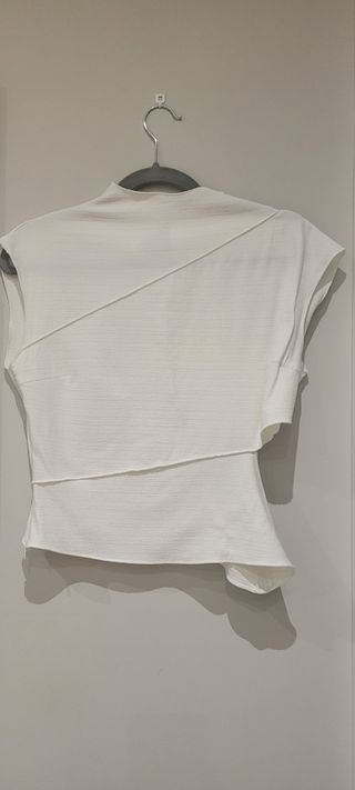 Camiseta cut out ZARA