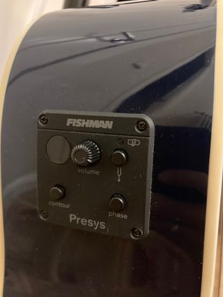 Guitarra acústica electrificada Asthon