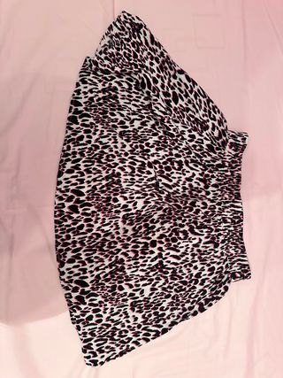 Falda print animal rosa y negro.