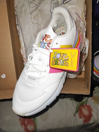 Adidas ZX 1K boost pride