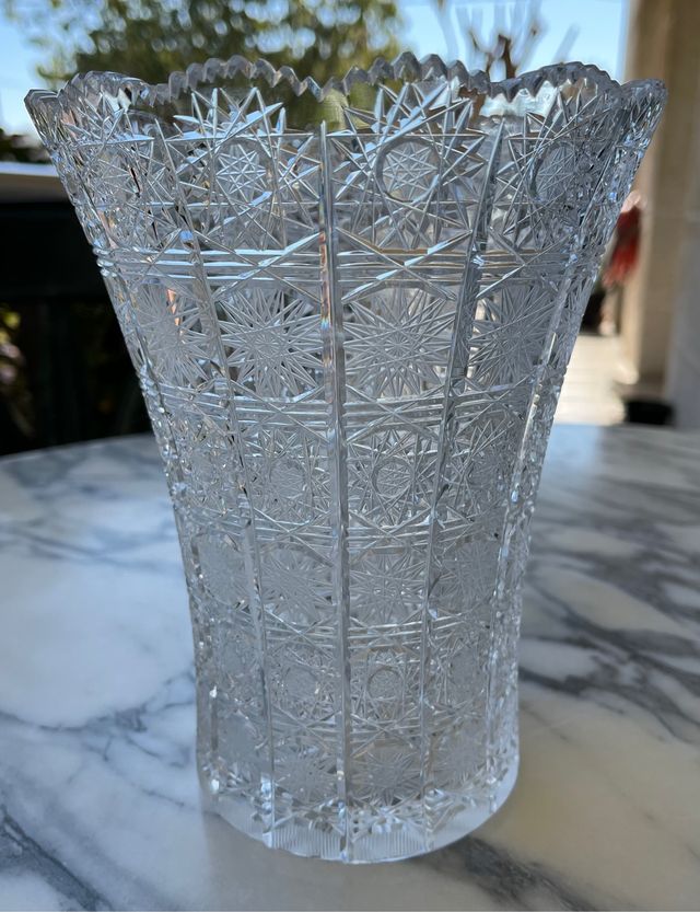 Jarrón cristal tallado