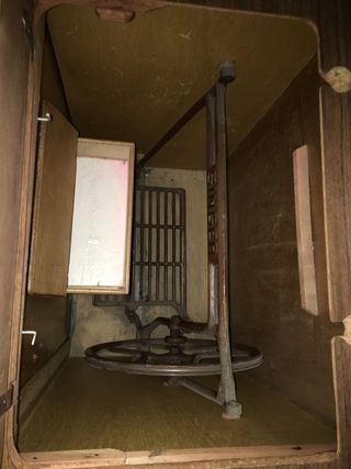 Mesa máquina de coser Singer