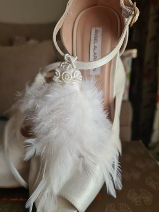 zapato de novia tipo peep toe