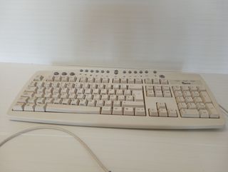 Teclado de ordenador de sobremesa