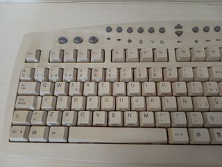Teclado de ordenador de sobremesa
