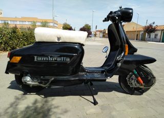 se vende lambretta sx lince 200cc