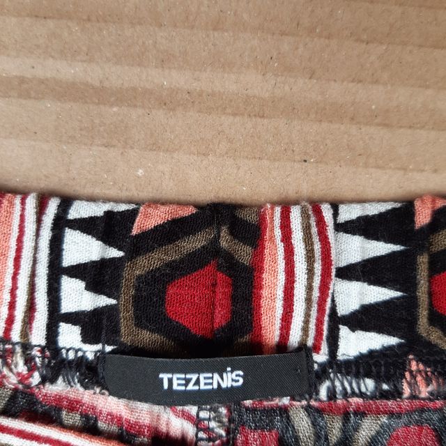 Pantaloncini marca Tezenis e due omaggi