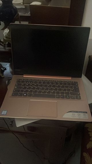 Portátil LENOVO ideapad como nuevo 