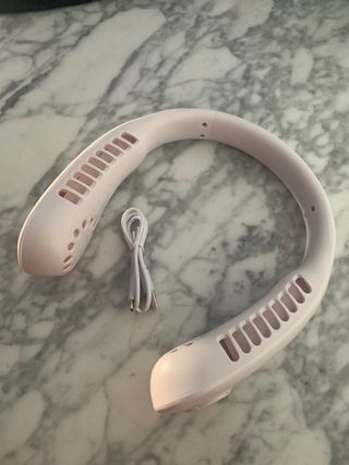 Ventilador inalámbrico para el cuello