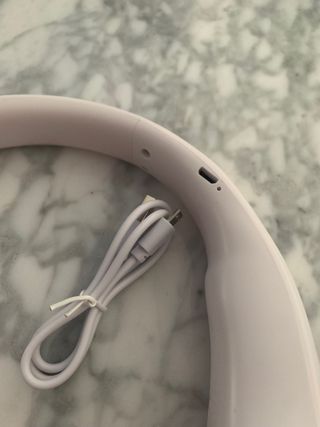 Ventilador inalámbrico para el cuello