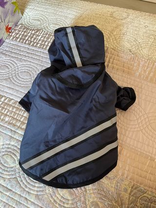 Chubasquero perro