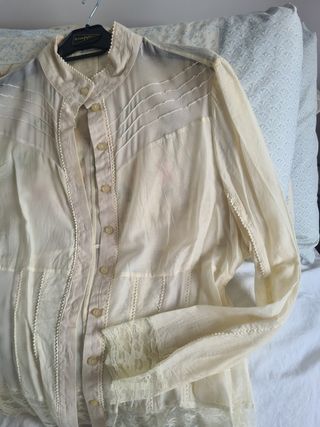 Preciosa blusita, muy romántica