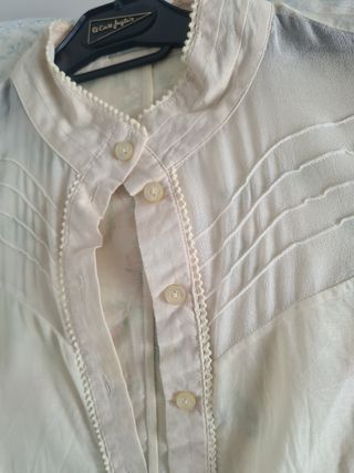 Preciosa blusita, muy romántica