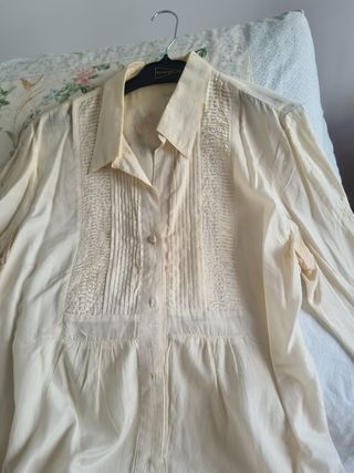 Blusa con pechera de jareyas