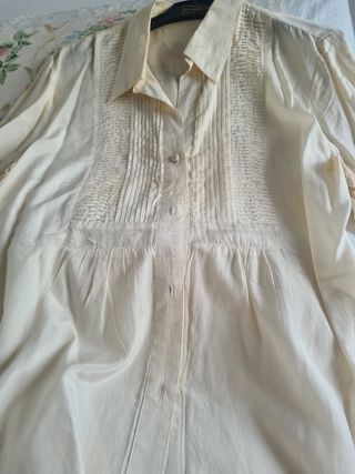 Blusa con pechera de jareyas