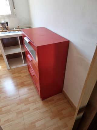 cajonera brimnes roja de ikea