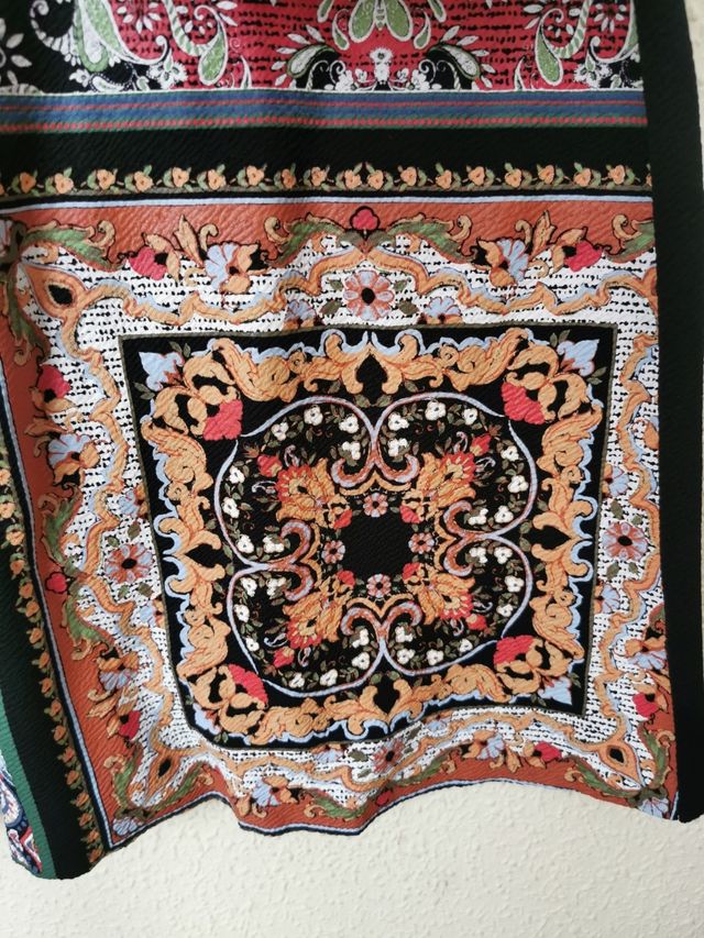 Vestido chica talla 40 de Zara.