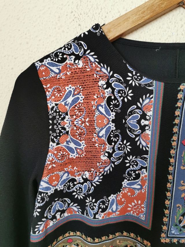 Vestido chica talla 40 de Zara.