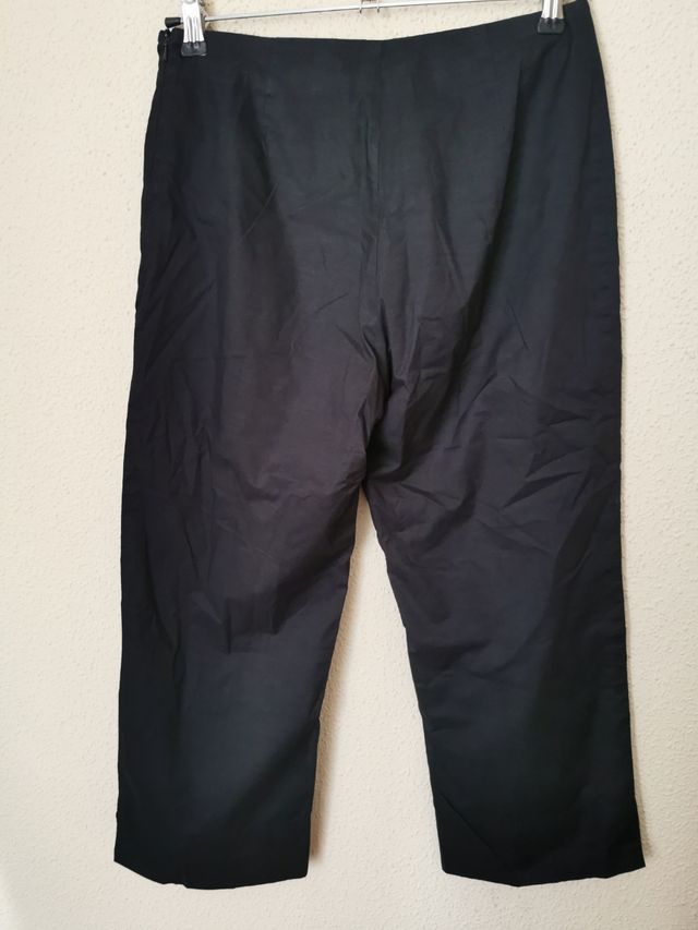 pantalón chica talla 42 de Adolfo Domínguez.