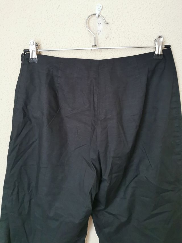 pantalón chica talla 42 de Adolfo Domínguez.