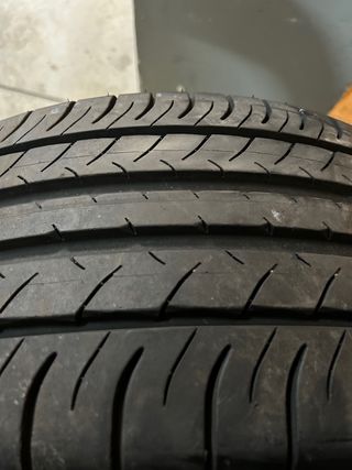 2 neumáticos DUNLOP