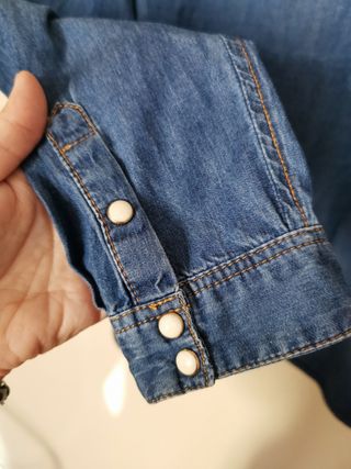 Camisa chica talla 38-40 de Springfield.