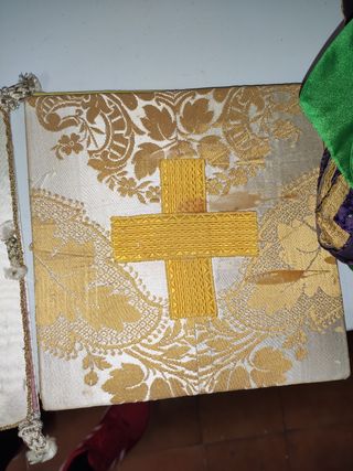 LOTE OBJETOS RELIGIOSOS