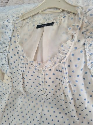 TOP O BLUSITA DE LUNARES