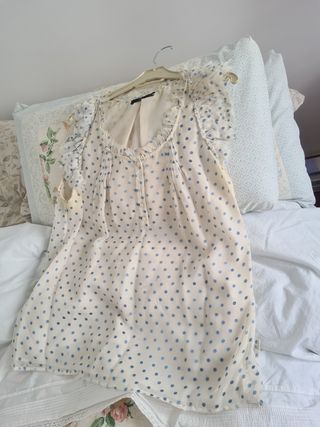 TOP O BLUSITA DE LUNARES