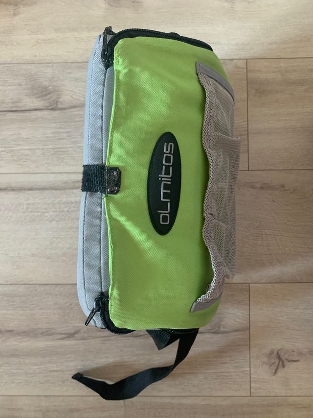 Silla infantil trona de viaje portátil. Alzador.