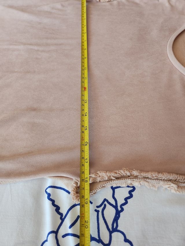 Chaqueta y camiseta en piel de melocotón. Conjunto